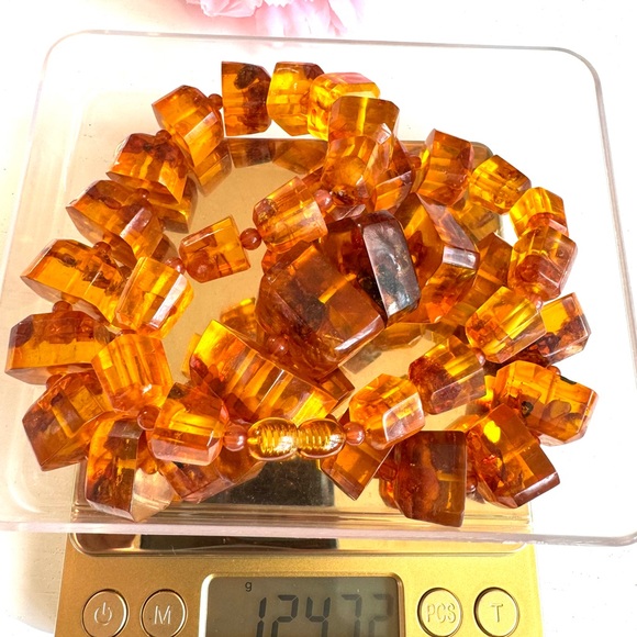 Vintage Graduated Chunky Honey Cubes Amber handmade necklace 25”inches long - Picture 6 of 7